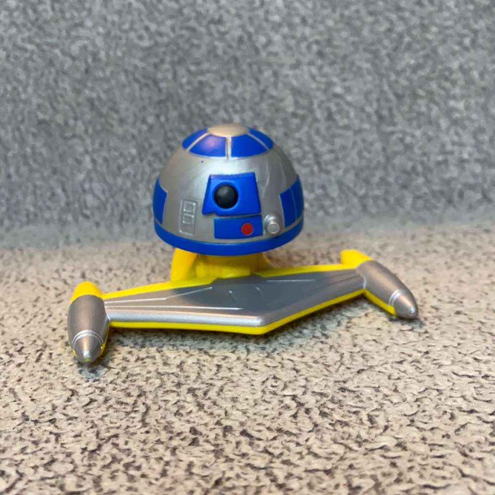 McDonald’s Star Wars the Clone Wars R2-D2 Toy